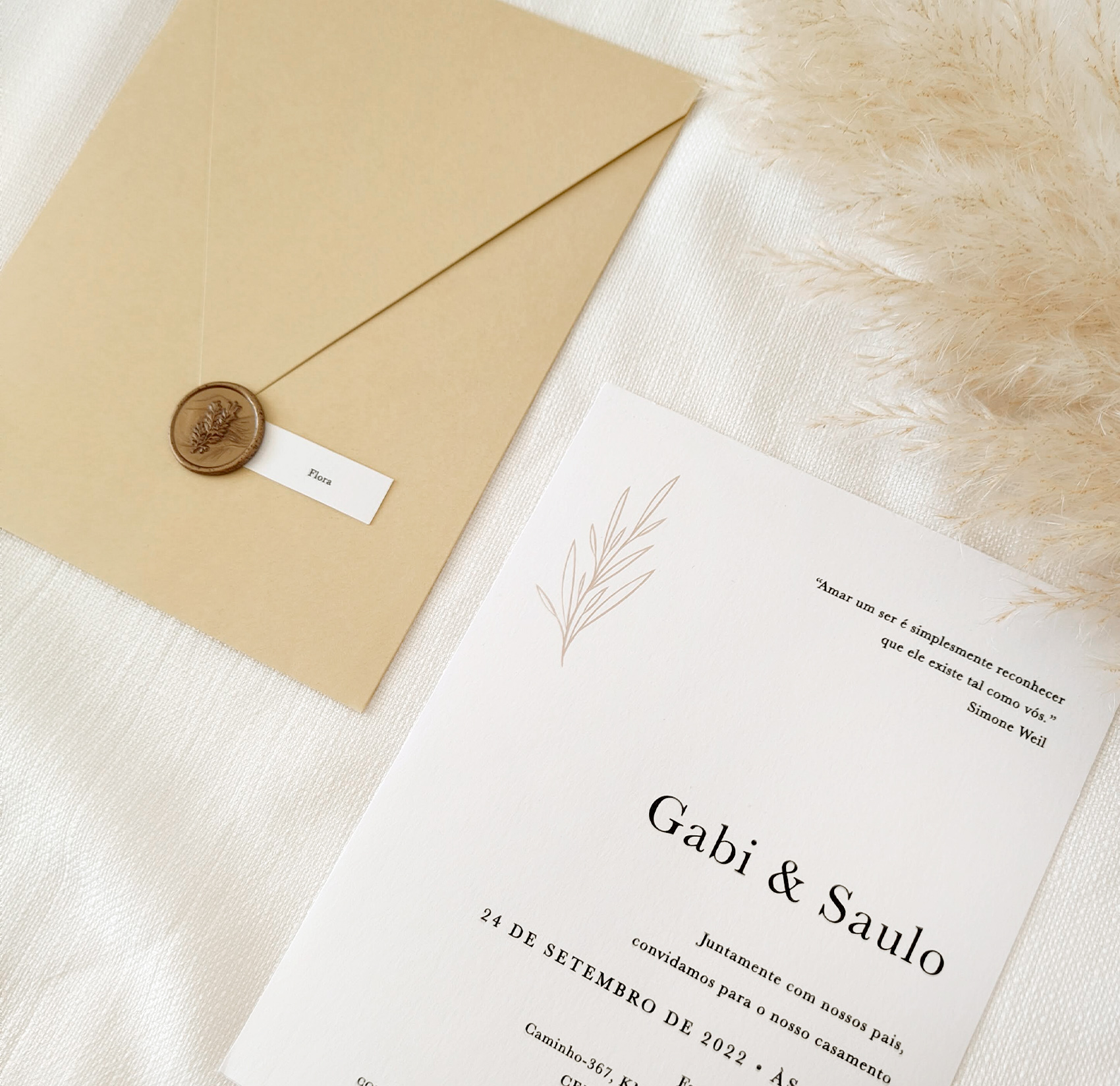 convite de casamento minimalista, com galhos. Lindo acabamento em lacre de cera